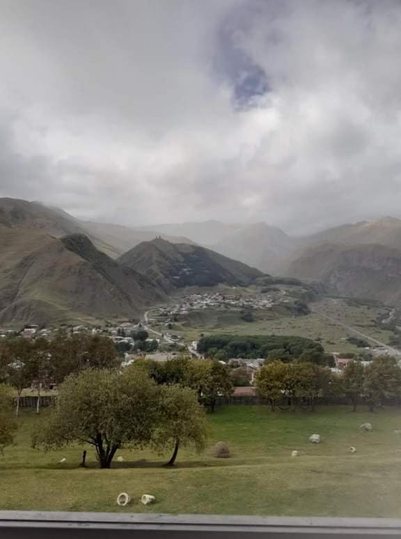 Bana Hotel Kazbegi Eksteriør billede