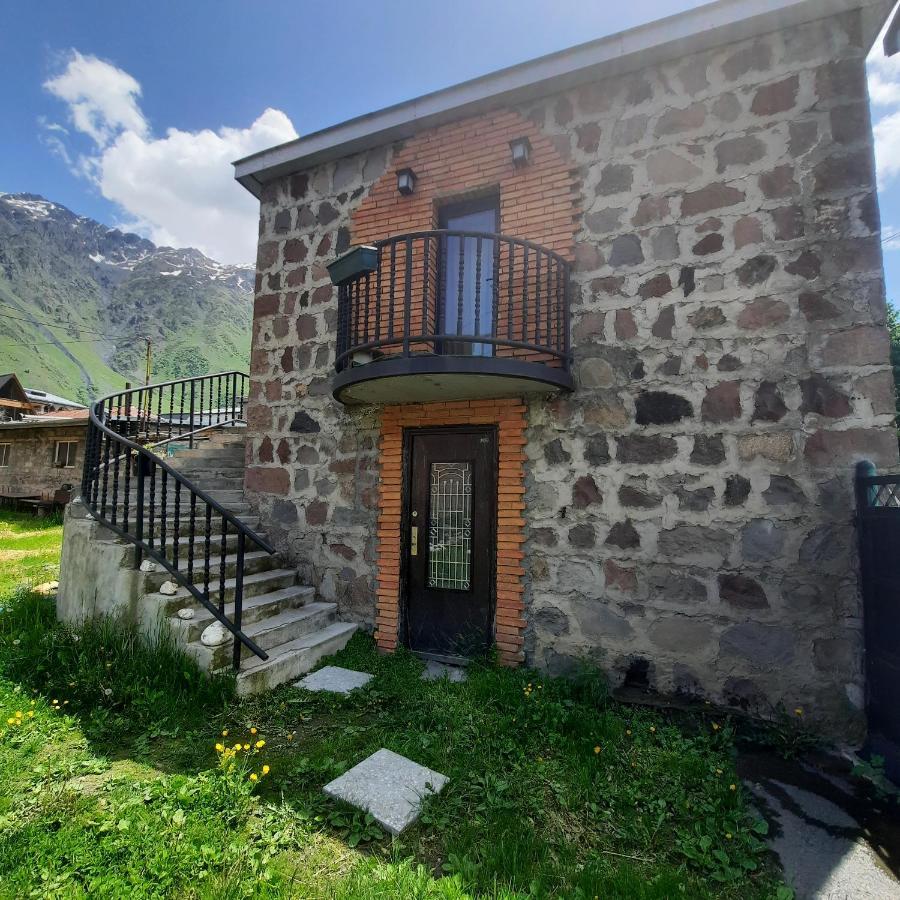 Bana Hotel Kazbegi Eksteriør billede