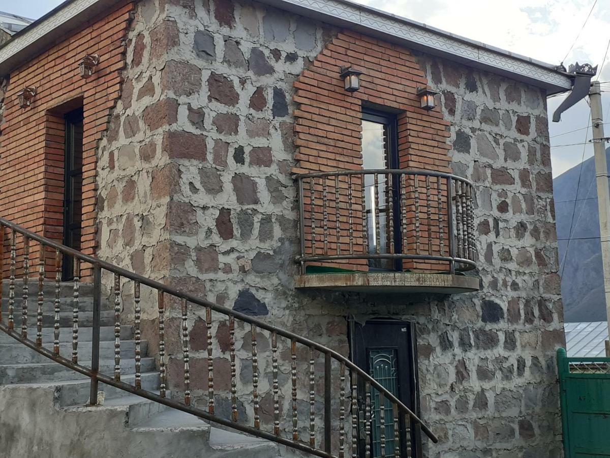 Bana Hotel Kazbegi Eksteriør billede